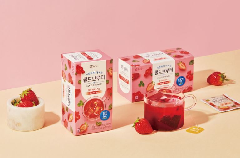 Cold Brew Tea Strawberry Hibiscus (20 Teabags / Caffeine-Free Herbal Tea)