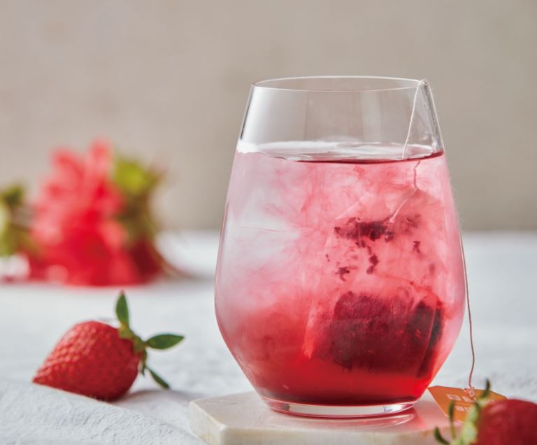 Cold Brew Tea Strawberry Hibiscus (20 Teabags / Caffeine-Free Herbal Tea)